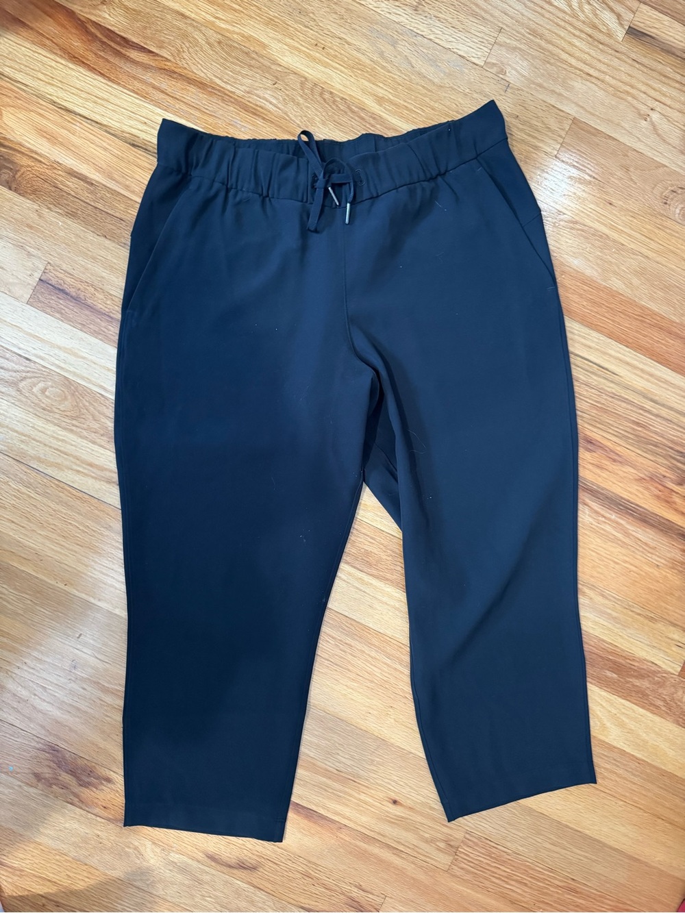 Capri Lululemon black Drawstring Casual Pants
